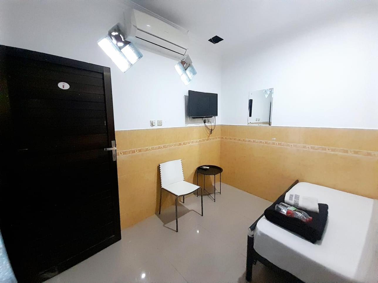 Hotel Srikandi Baru Kejayan Exterior foto