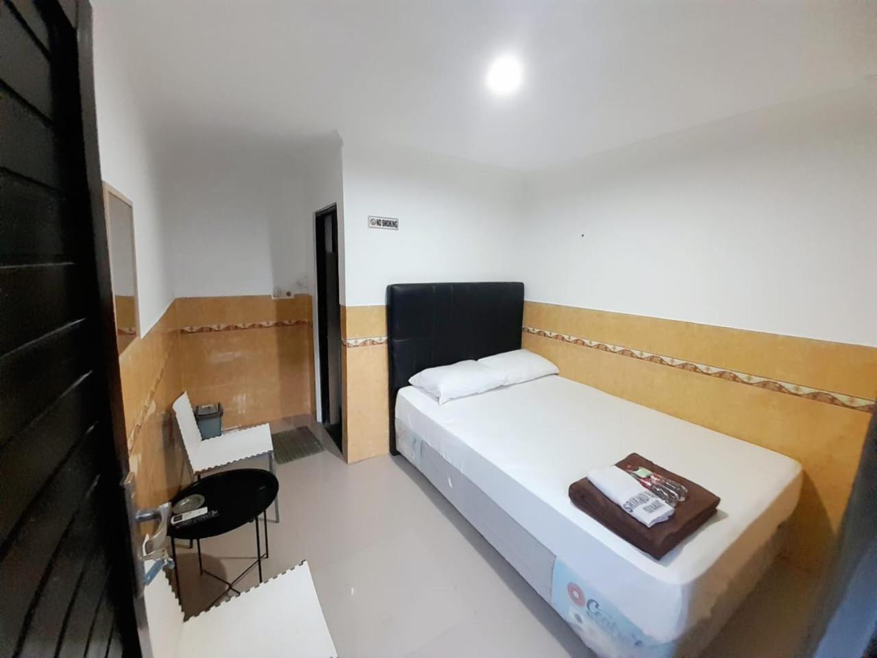 Hotel Srikandi Baru Kejayan Exterior foto